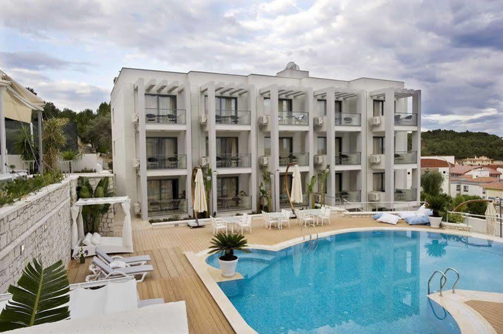 Kondo SuitesÇeşme エクステリア 写真